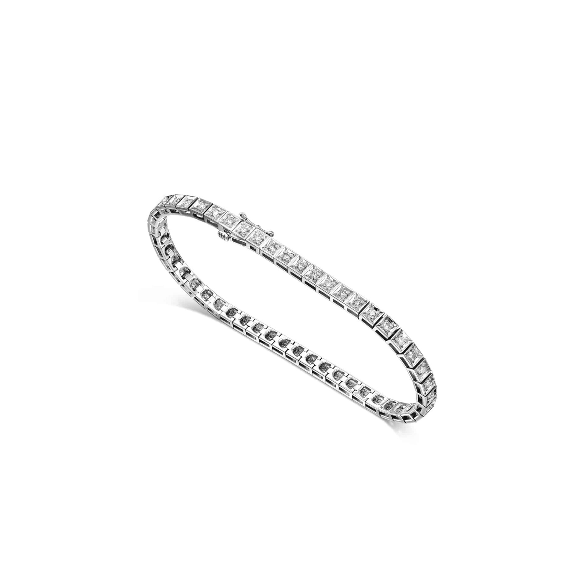 B-3-PIC2.jpg_White-Gold-scaled-1.jpg